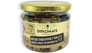 שימורי דג שפרוטים מעושנים